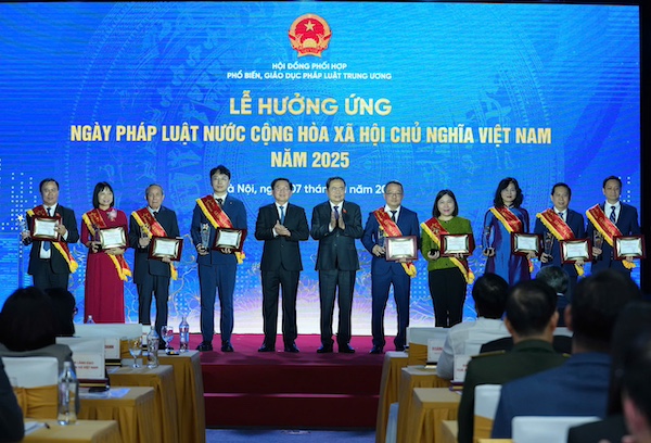 Xây dựng ý thức thượng tôn pháp luật, xã hội sẽ ngày càng văn minh, an toàn và tốt đẹp